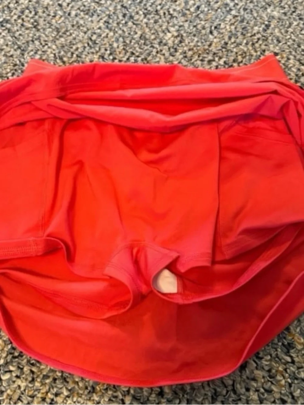 NWT ALO YOGA Candy Red Set: Match Point Tennis Skirt and Splendor Bra - Picture 12 of 12